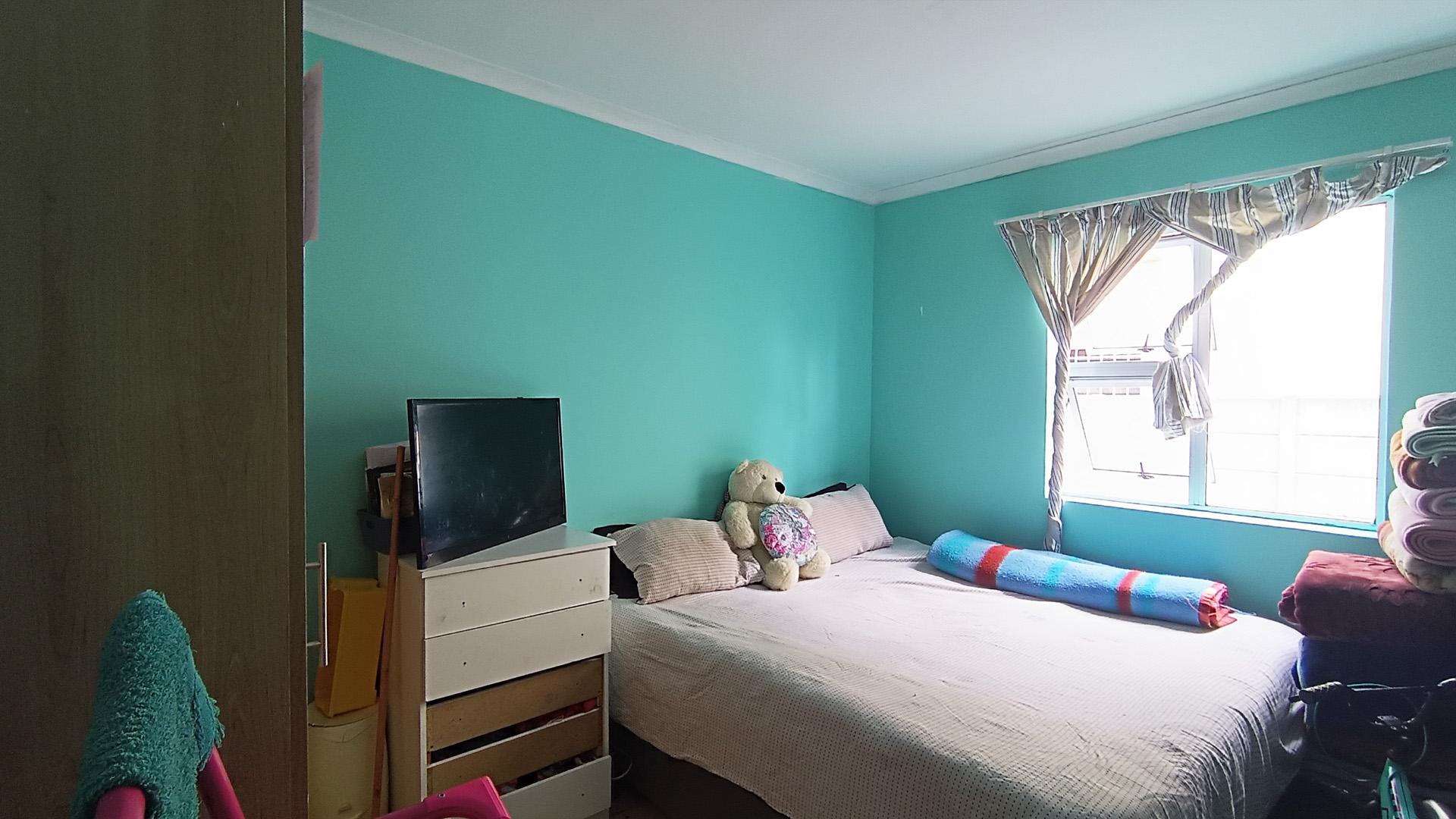 Bed Room 3 - 14 square meters of property in Parklands