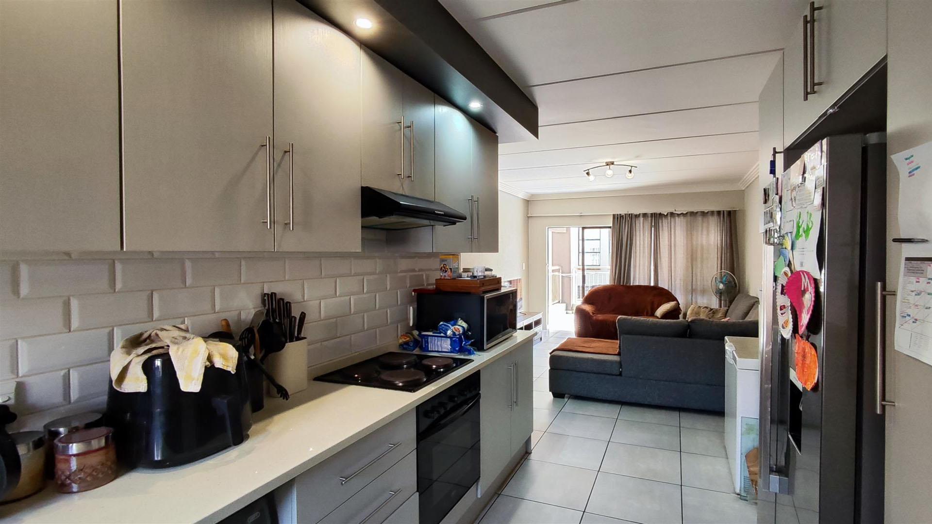 Kitchen - 7 square meters of property in Jansen Park