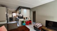 Lounges - 22 square meters of property in Jansen Park
