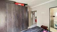 Main Bedroom - 16 square meters of property in Jansen Park