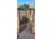  of property in Rooihuiskraal North