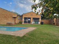  of property in Rooihuiskraal North