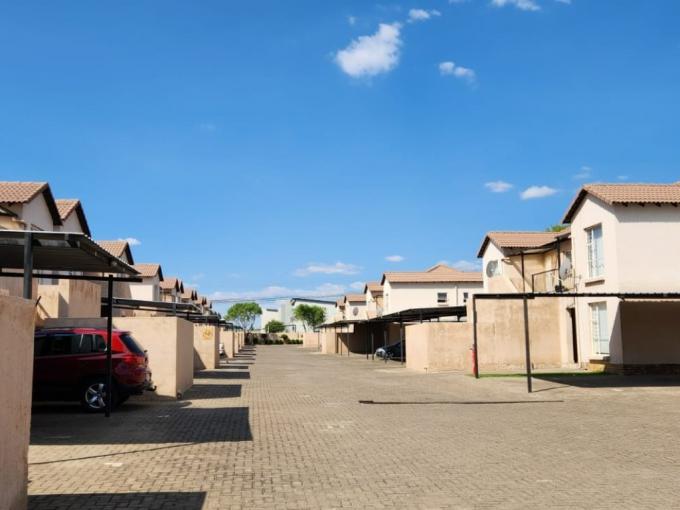 2 Bedroom Apartment for Sale For Sale in Albertsdal - MR632269