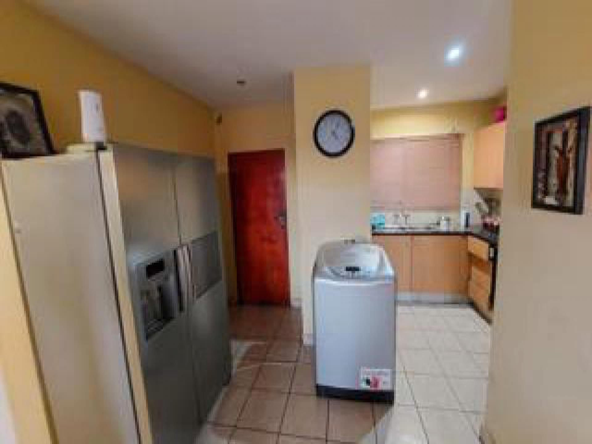 Kitchen of property in Komati