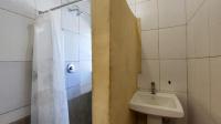 Bathroom 1 - 5 square meters of property in Vanderbijlpark