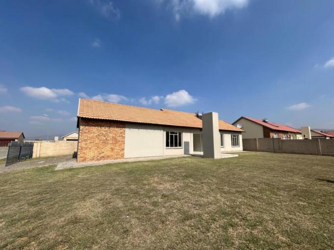 3 Bedroom House for Sale For Sale in Waterval East - MR632346