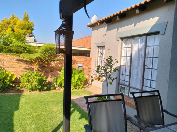 2 Bedroom Simplex for Sale For Sale in Monavoni - MR632357