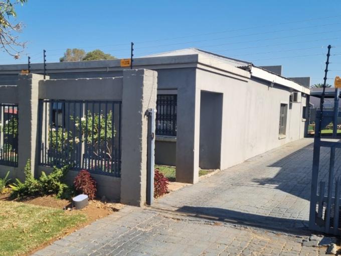 3 Bedroom House for Sale For Sale in Alberton - MR632438