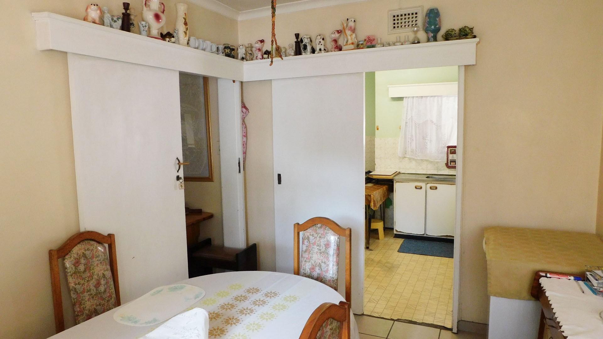 Dining Room - 13 square meters of property in Dawncrest