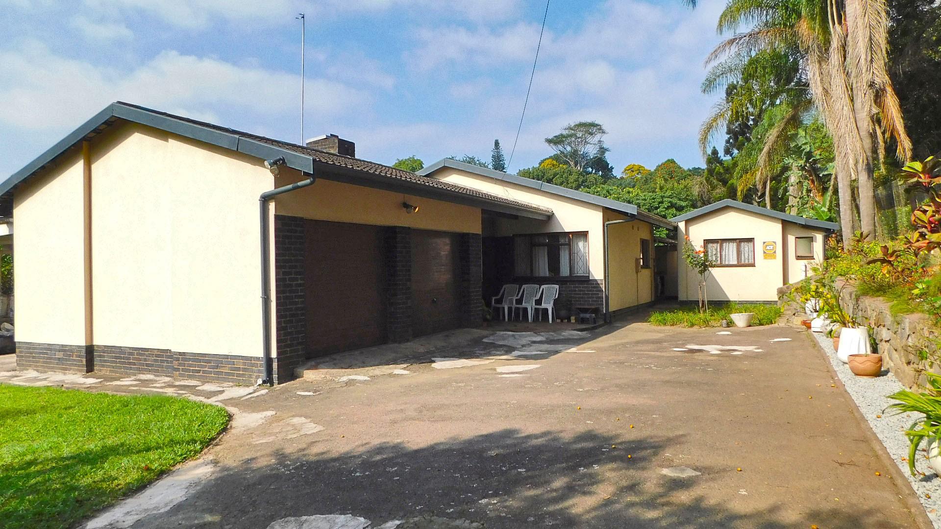 Front View of property in Dawncrest