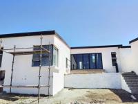 3 Bedroom 2 Bathroom Duet for Sale for sale in Mossel Bay