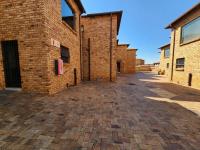 3 Bedroom 2 Bathroom Simplex for Sale for sale in Florentia