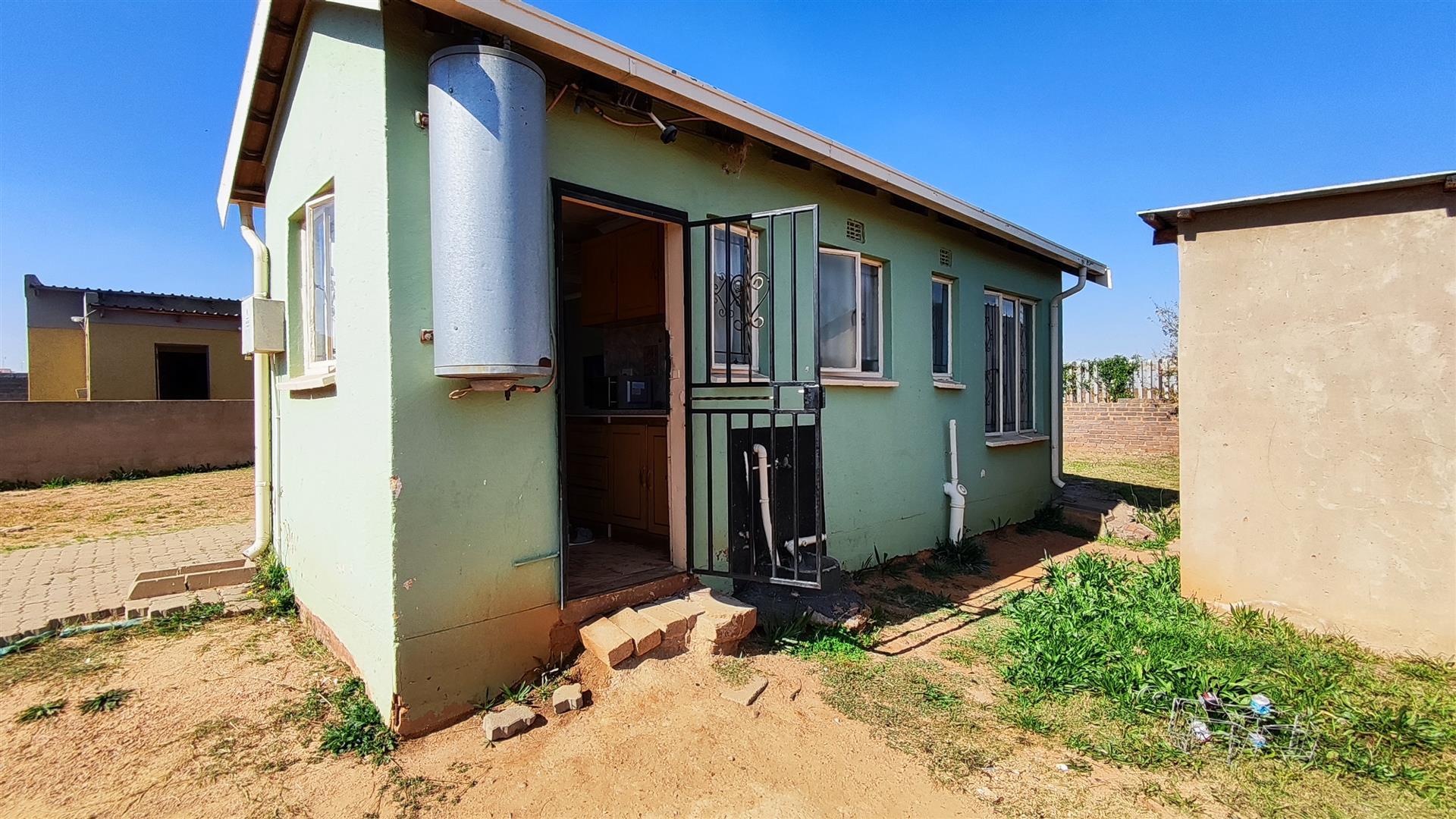 Front View of property in Daveyton
