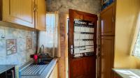 Kitchen - 6 square meters of property in Daveyton