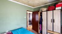 Bed Room 2 - 10 square meters of property in Daveyton
