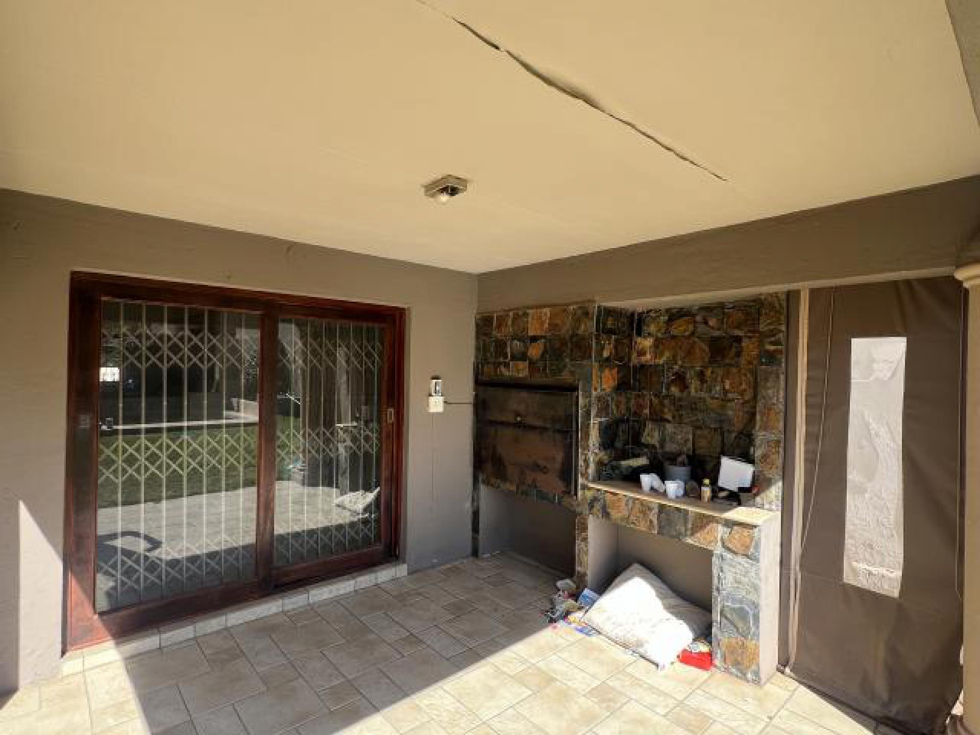 Entertainment of property in Sharonlea