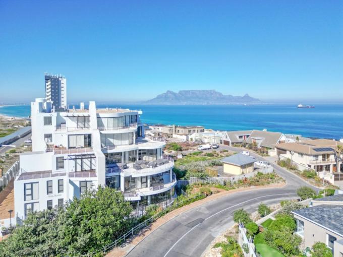 3 Bedroom Apartment for Sale For Sale in Bloubergstrand - MR632981