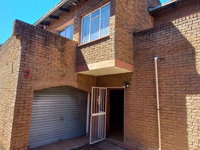 3 Bedroom Simplex for Sale For Sale in Forest Hill - JHB - MR632989