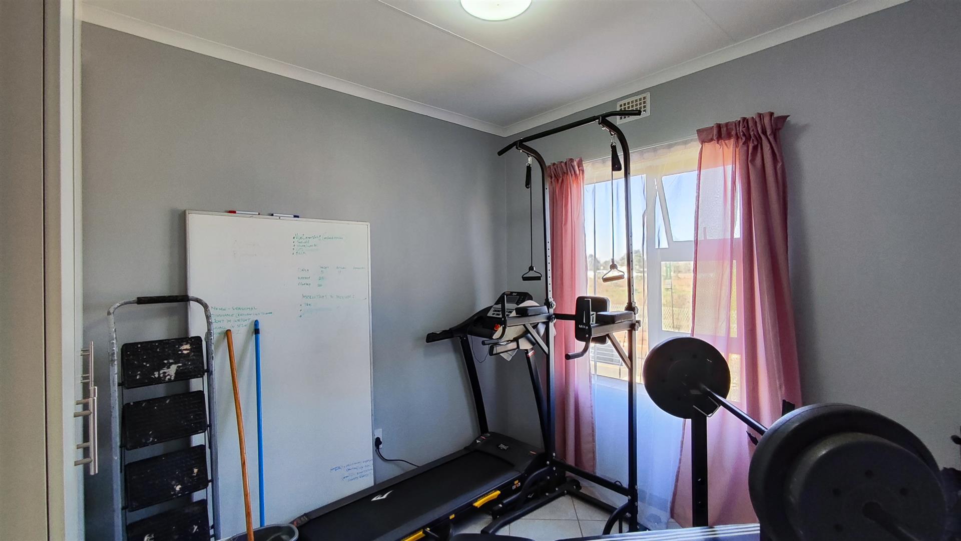 Bed Room 1 - 9 square meters of property in Norton's Home Estates