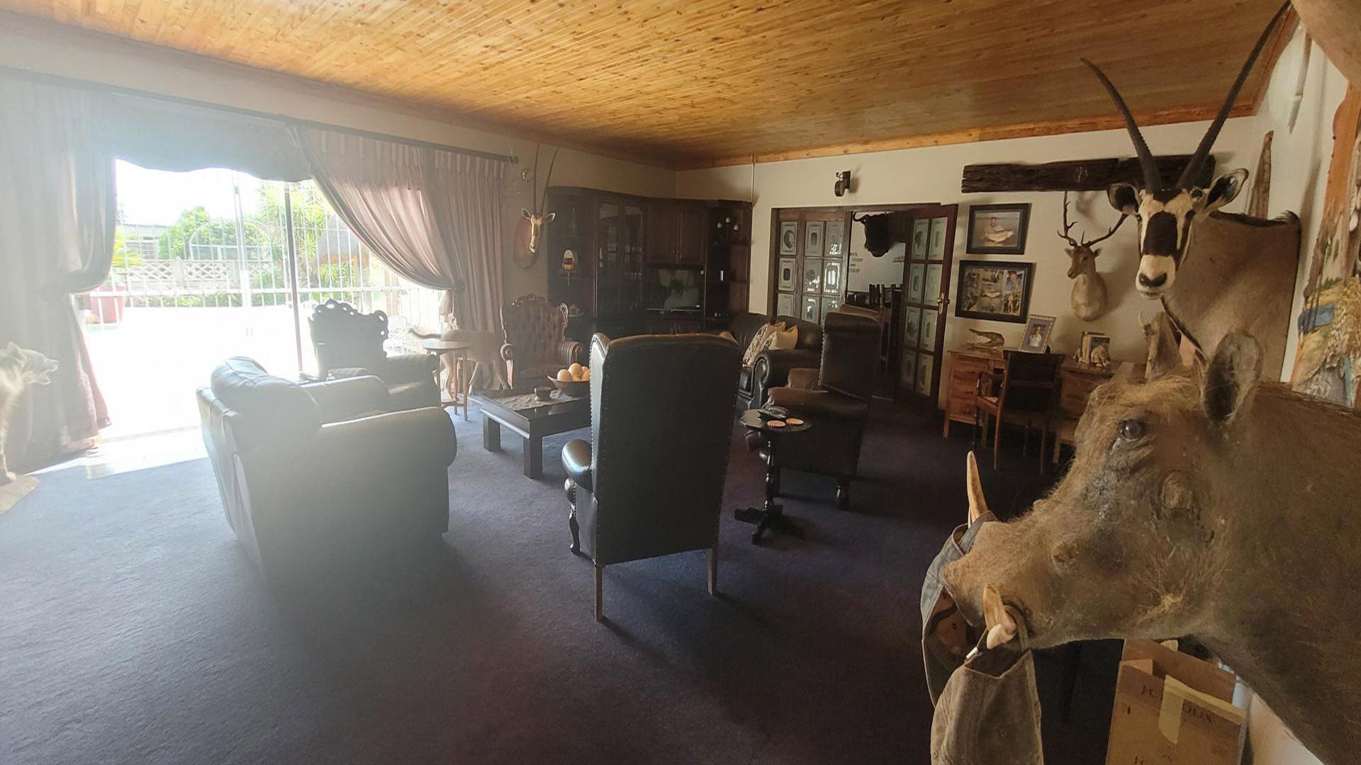 TV Room of property in Dagbreek