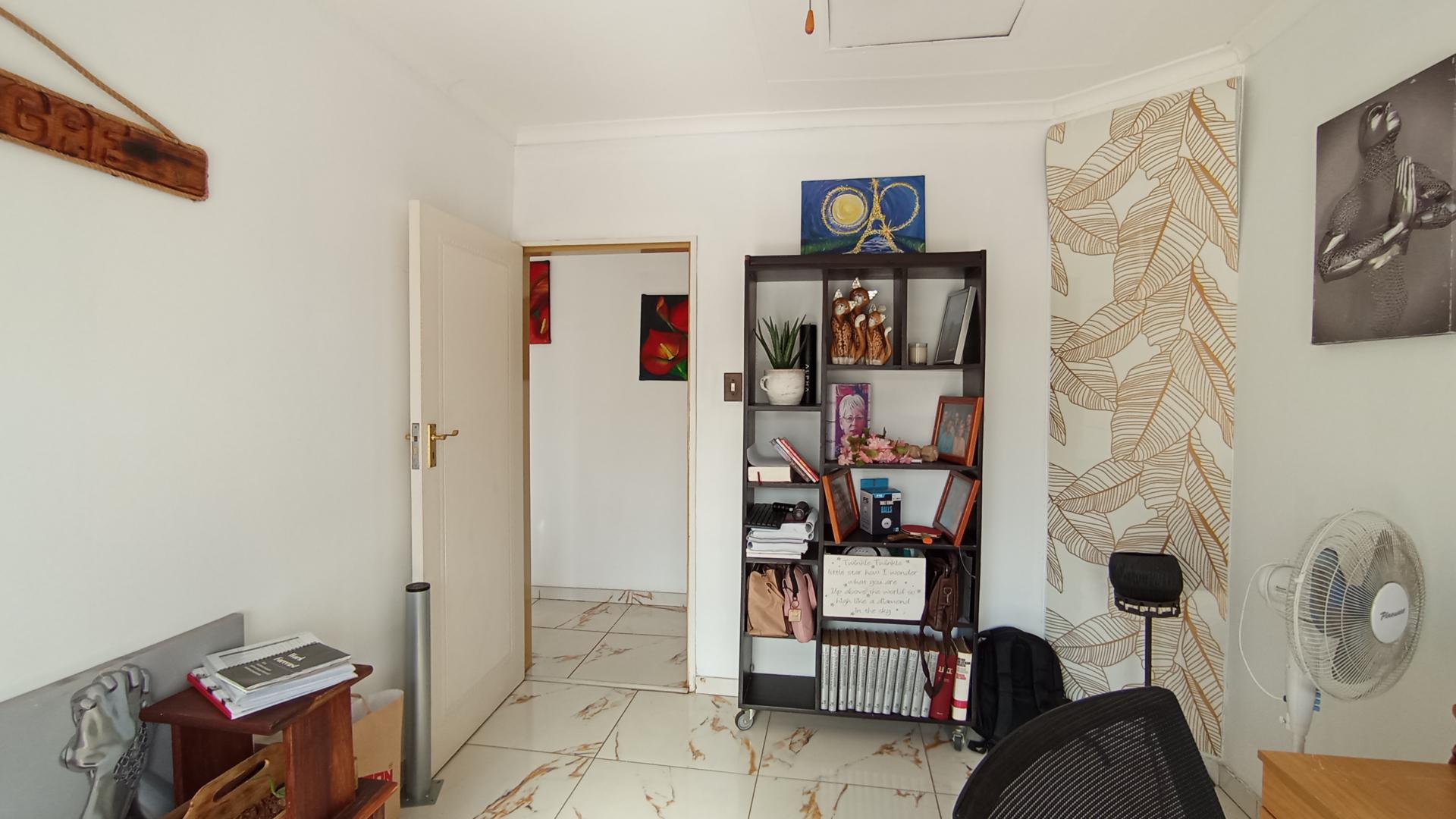Study - 15 square meters of property in Faerie Glen