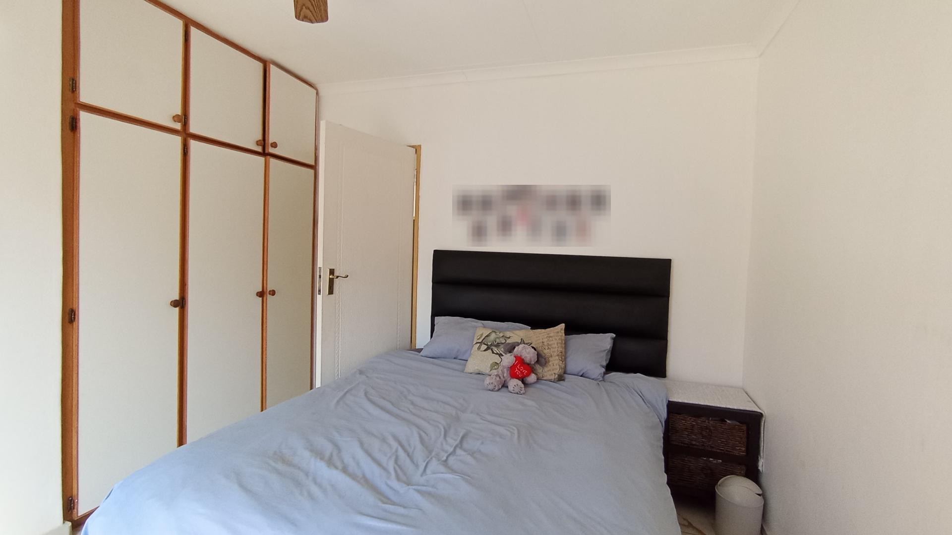 Bed Room 2 - 13 square meters of property in Faerie Glen
