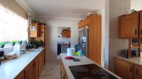 Kitchen - 24 square meters of property in Faerie Glen