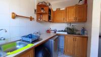 Kitchen - 24 square meters of property in Faerie Glen