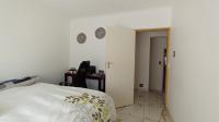 Bed Room 1 - 13 square meters of property in Faerie Glen