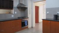 Kitchen - 16 square meters of property in Maroeladal