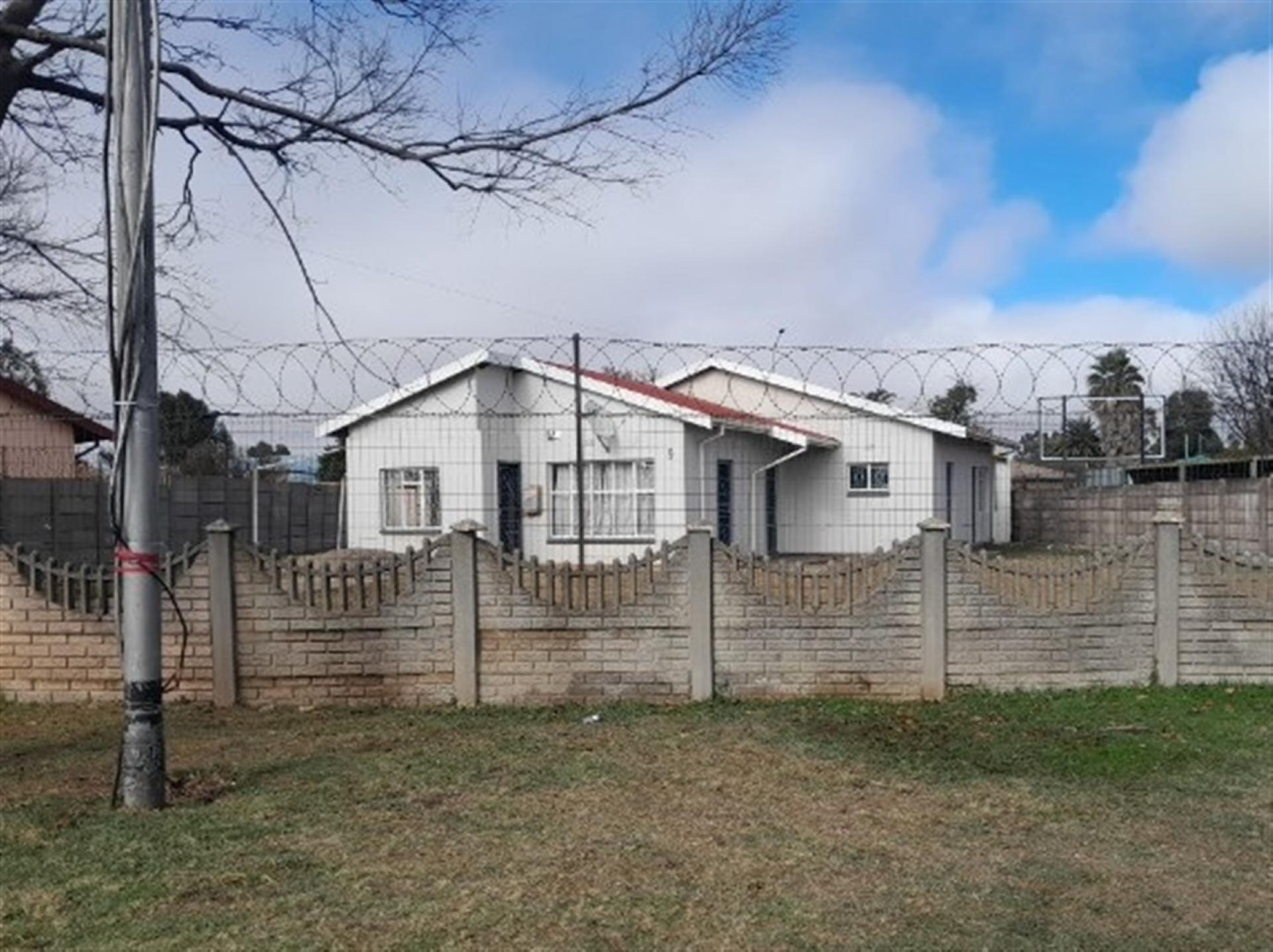 Front View of property in Randfontein