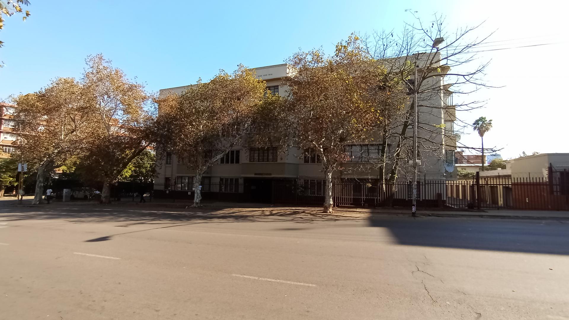 Front View of property in Arcadia