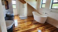 Main Bathroom of property in Gamtoos Mouth
