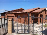 Front View of property in Chiawelo