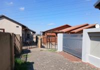 Front View of property in Chiawelo