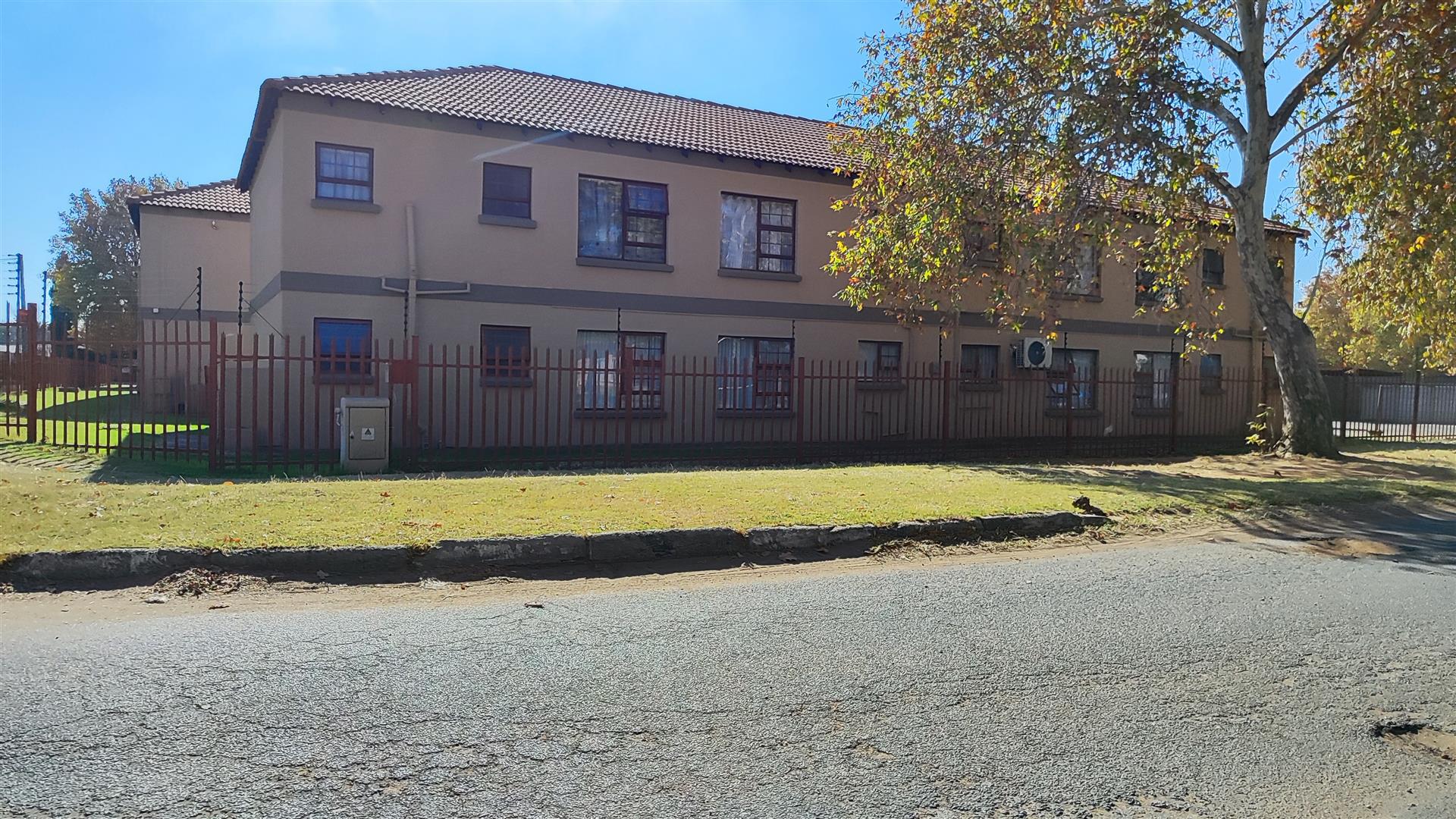 Front View of property in Vaalpark
