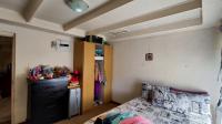 Bed Room 2 - 14 square meters of property in Vaalpark