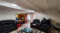 Lounges - 30 square meters of property in Vaalpark