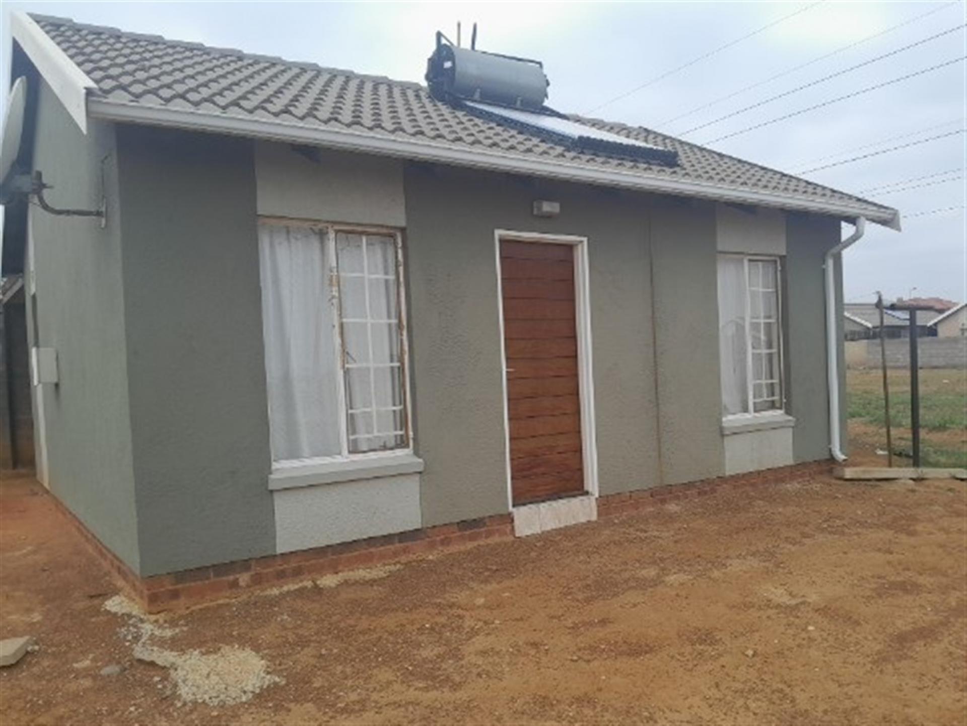 Front View of property in Windmill Park