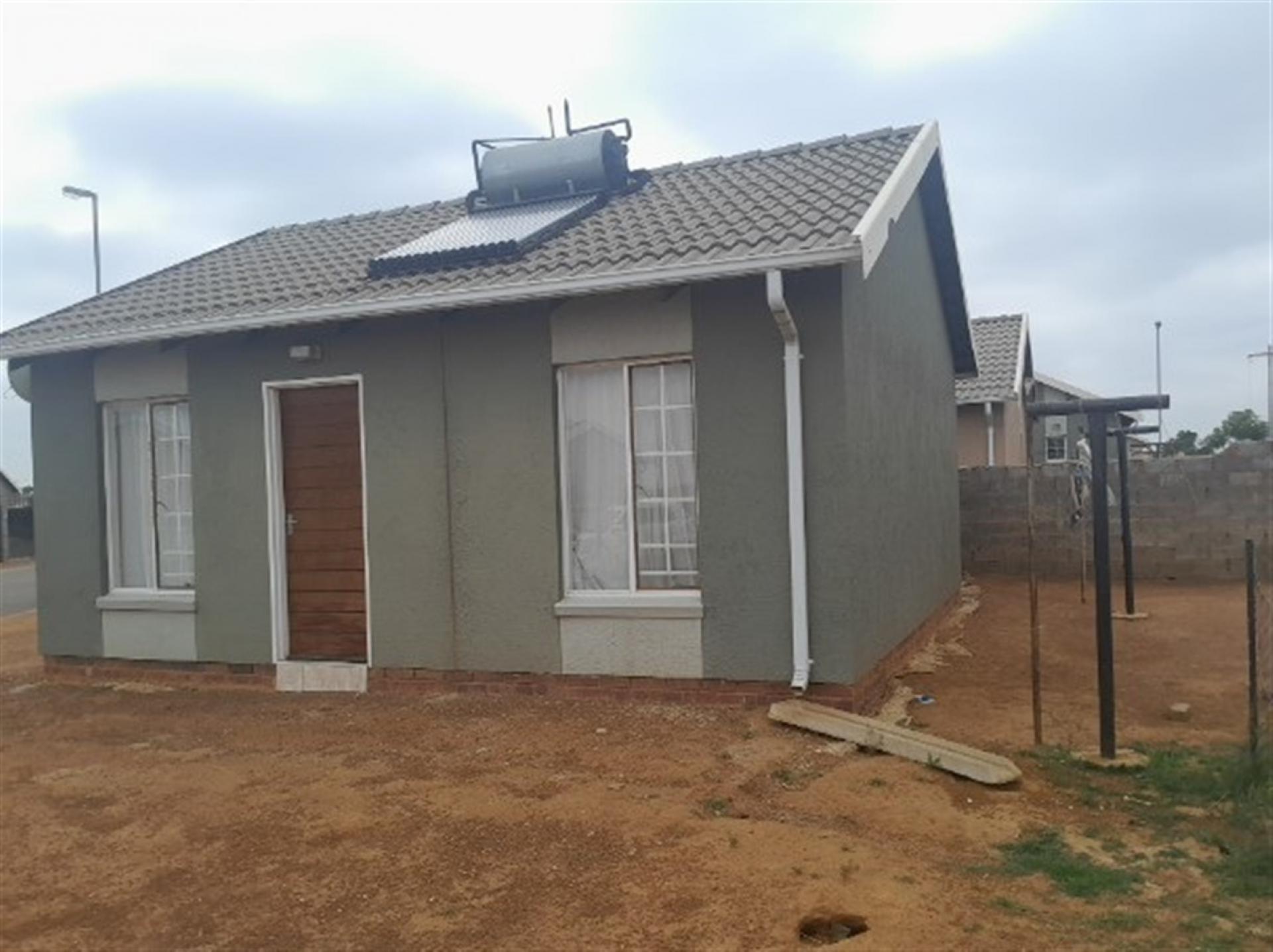 Front View of property in Windmill Park