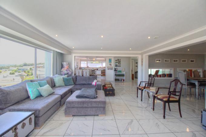 8 Bedroom House for Sale For Sale in Gordons Bay - MR633507