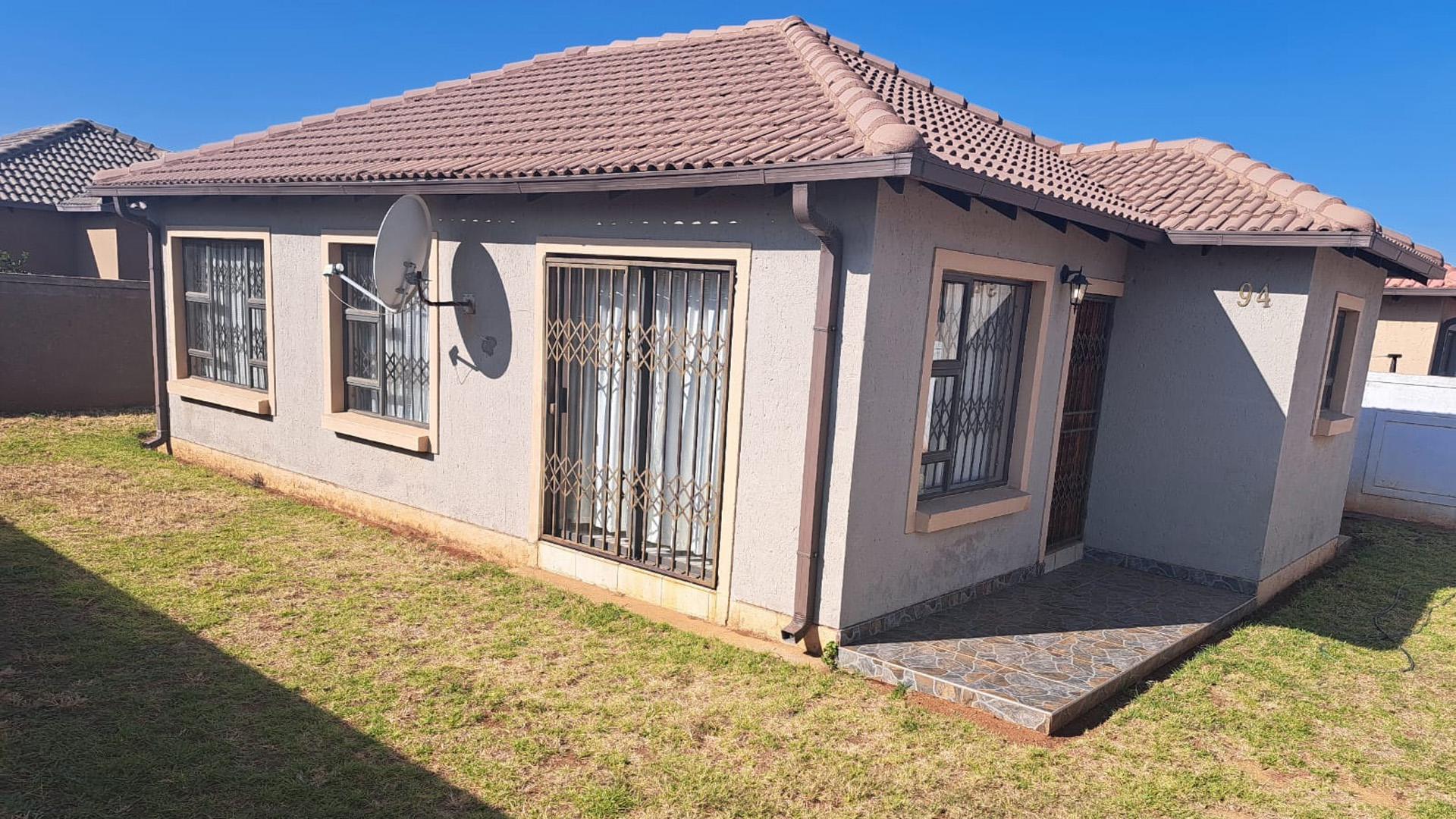Front View of property in Ellaton