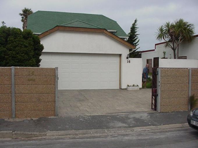 4 Bedroom House for Sale For Sale in Gordons Bay - MR633521