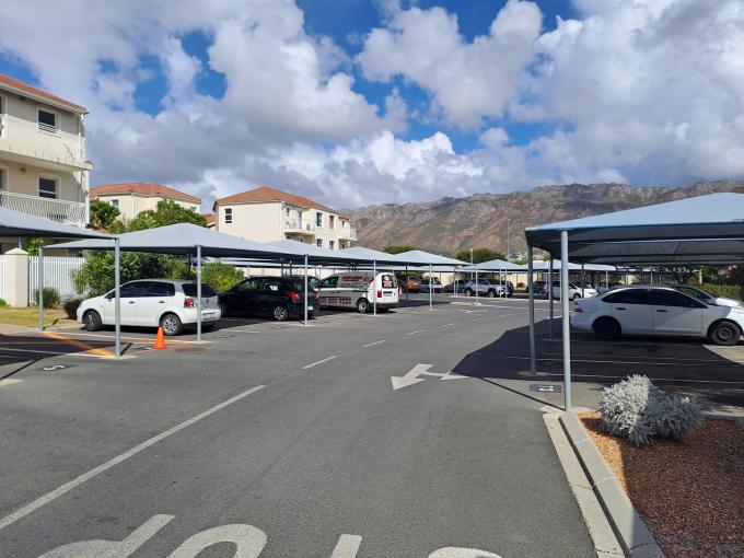 2 Bedroom Sectional Title for Sale For Sale in Gordons Bay - MR633526