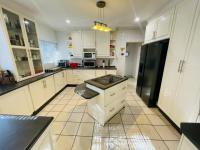  of property in Glenvista