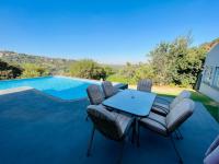  of property in Glenvista
