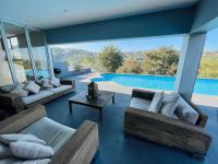  of property in Glenvista