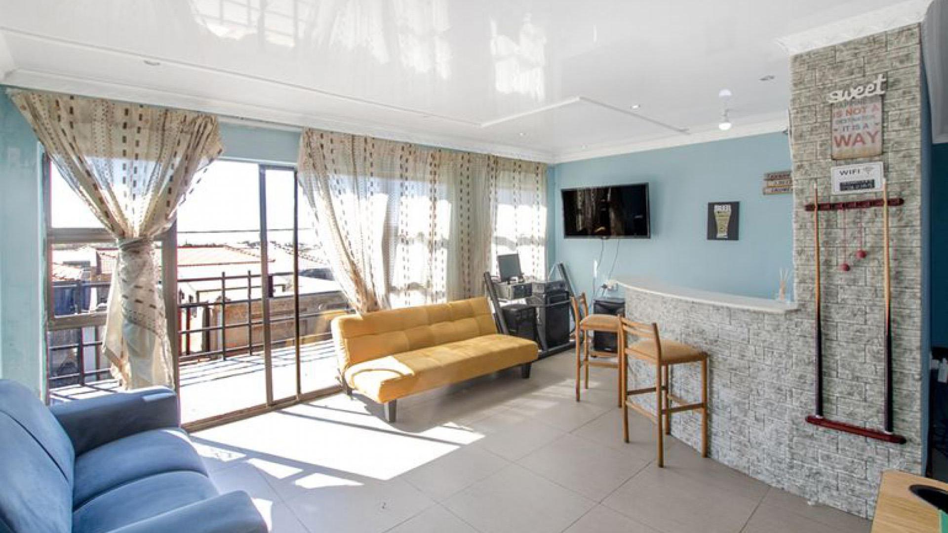 Entertainment of property in Protea Glen