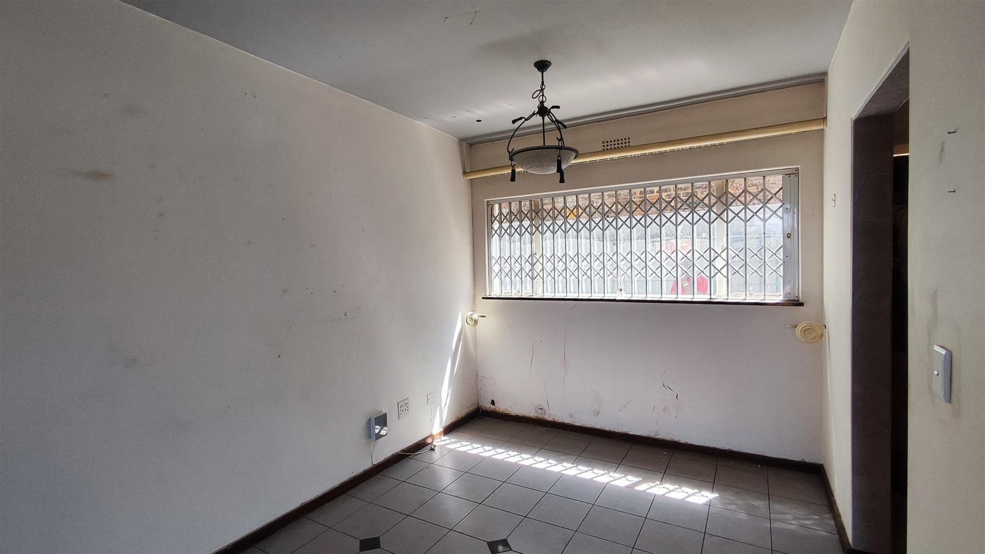 Dining Room - 13 square meters of property in Birchleigh