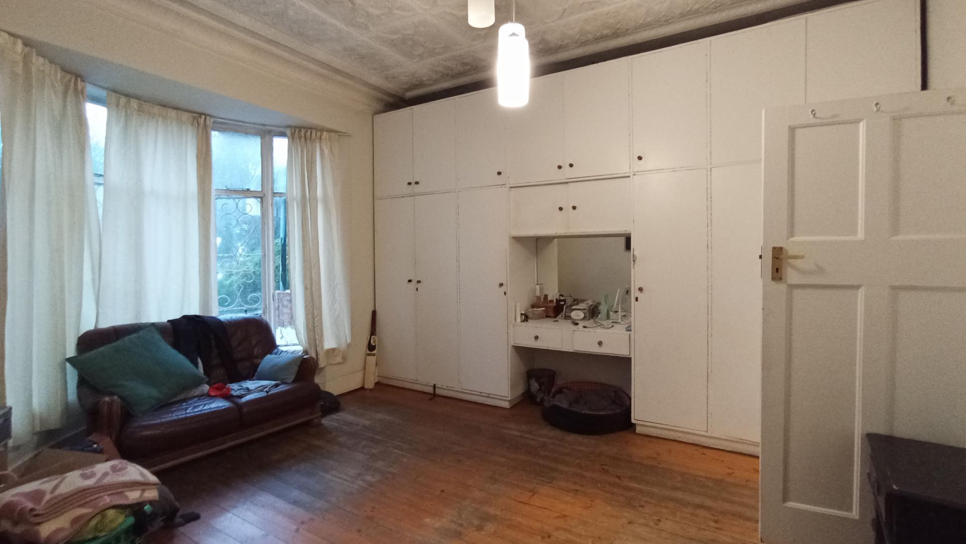 Bed Room 1 - 38 square meters of property in Kensington - JHB